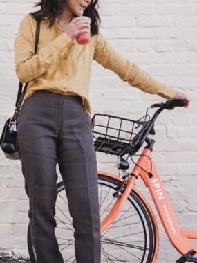 Uniqlo 100% linen Yellow Button Down shirt